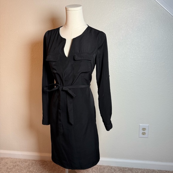 Old Navy Elegant Black Long Sleeve Midi Dress with Sash Belt and Pockets Size XS - Picture 1 of 5